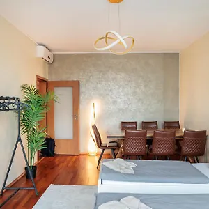 https://apt-big-central-in.hannover-hotel.net